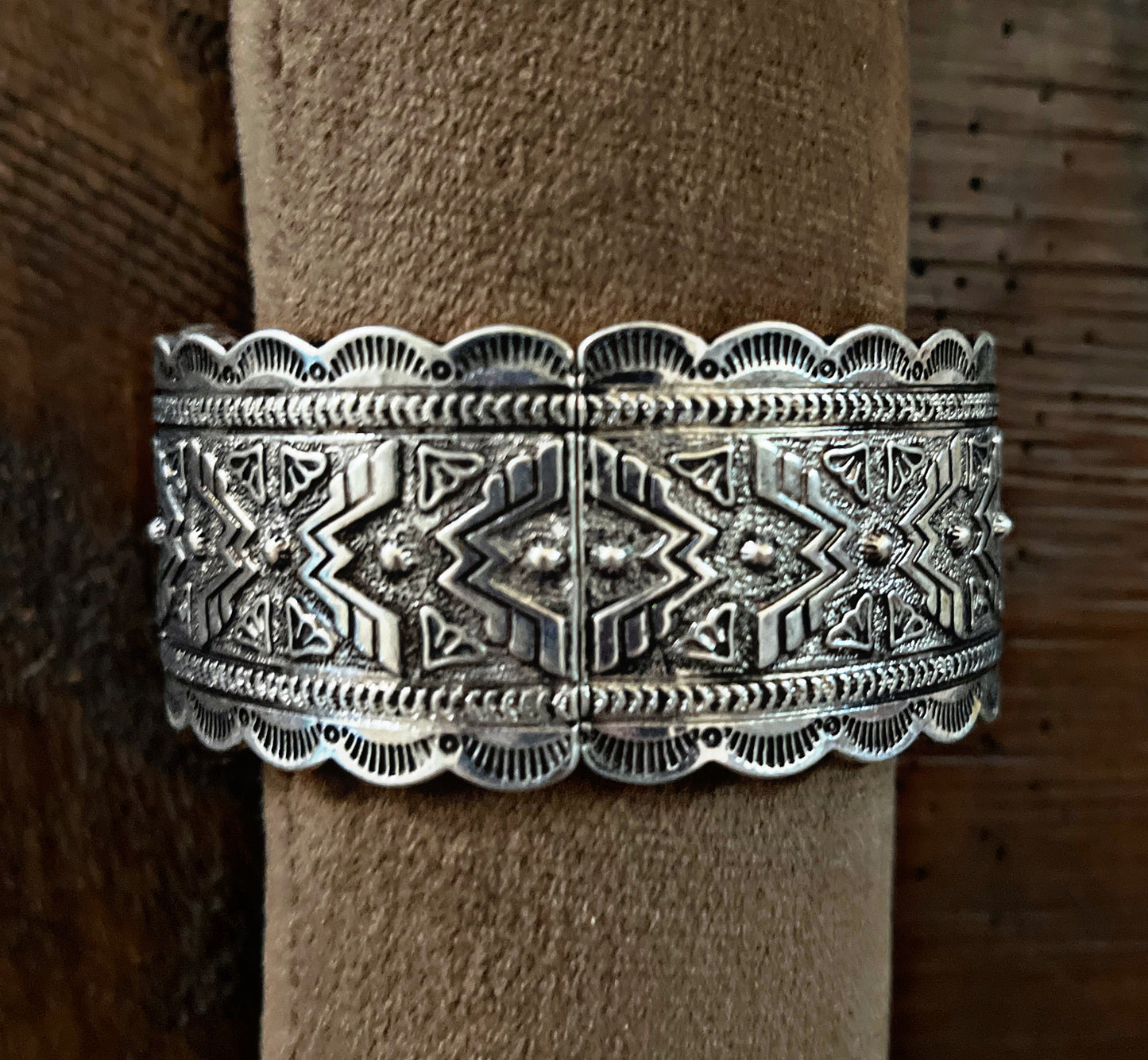 Stretchable Bracelets