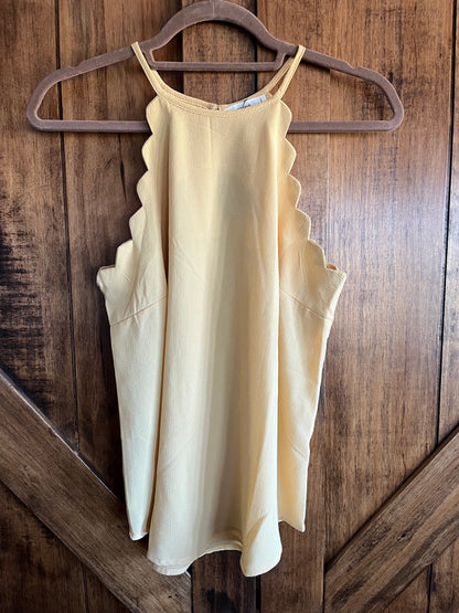 Yellow Scallop Tank