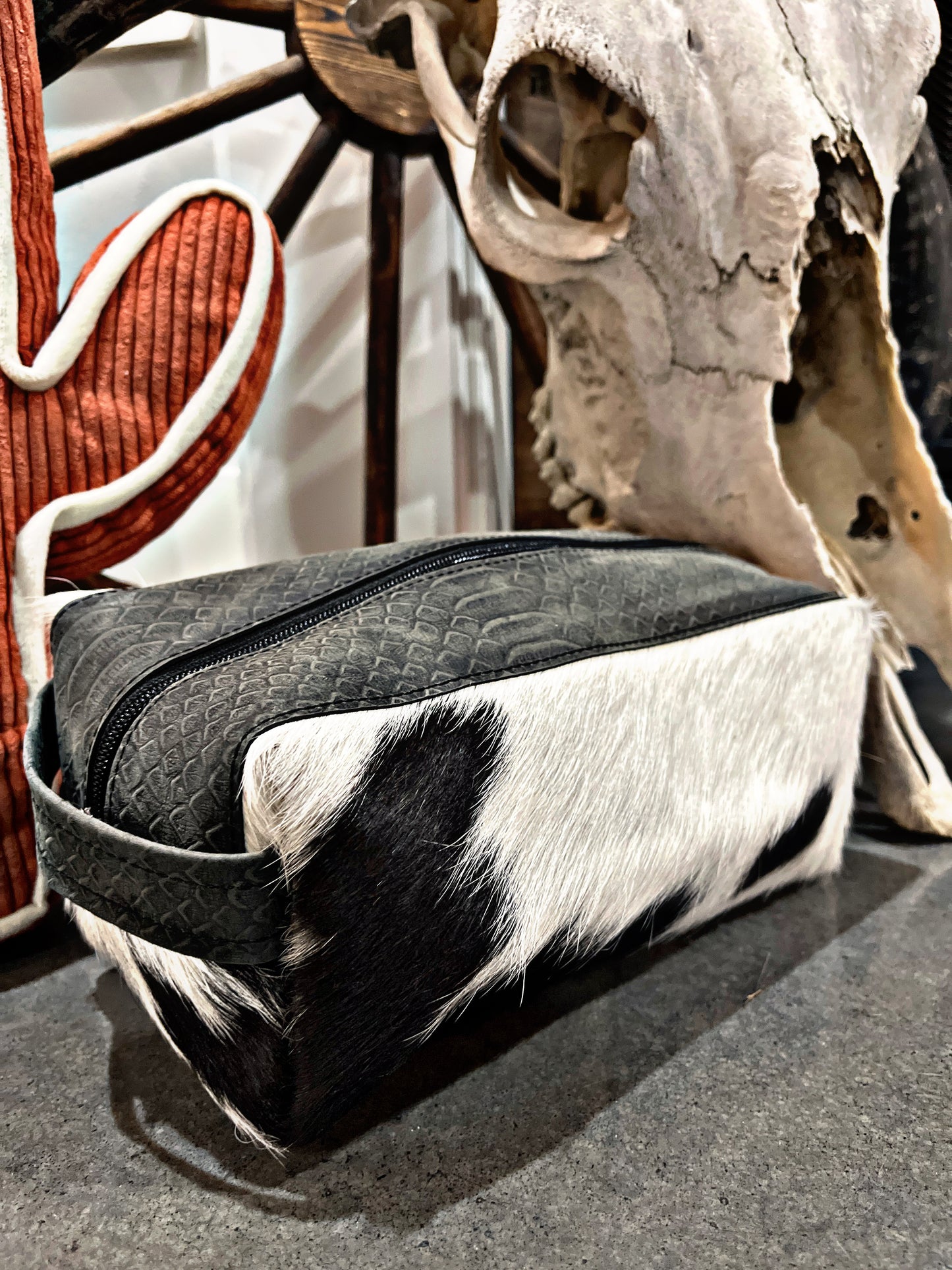 Black/Cowhide Toiletry Bag