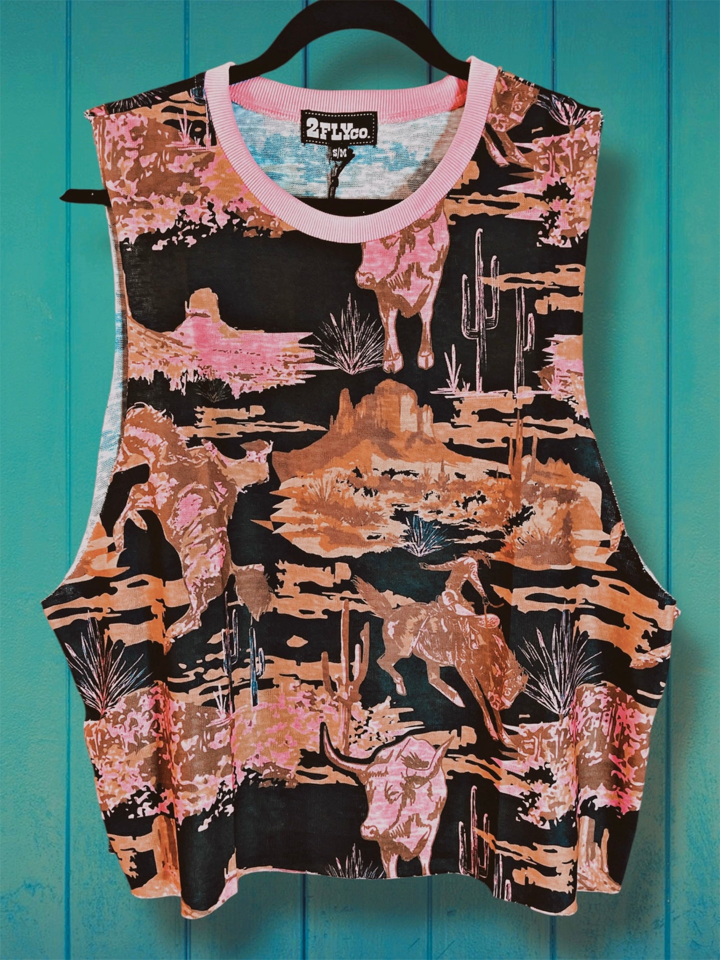 Tizzy Tank with Desert Scene